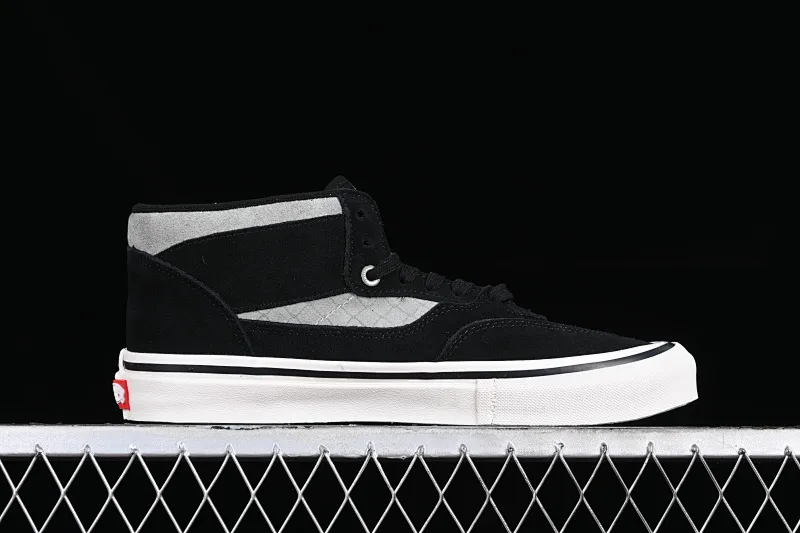 All Categories Vans Vans Series Vans Mid Vans China Vans Half Cab Pro Links Black Gray Vans Official Retro Casual Simple Versatile Skateboard Shoes VN0A38CP2LA